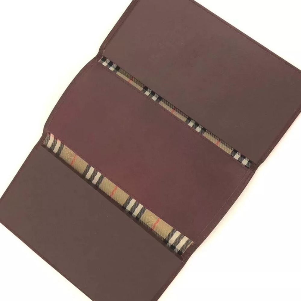🎃🎟️BURBERRY RAFFLE🎟️🎃 - Picture 3 of 4
